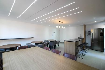 Apartamento à venda com 42m², 1 quarto e sem vaga Apartamento à venda com 42m², 1 quarto e sem vagaÁrea comum - Salão de festas