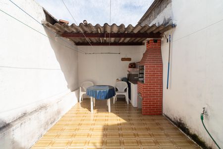Quintal de casa para alugar com 3 quartos, 137m² em Jardim Arpoador, São Paulo
