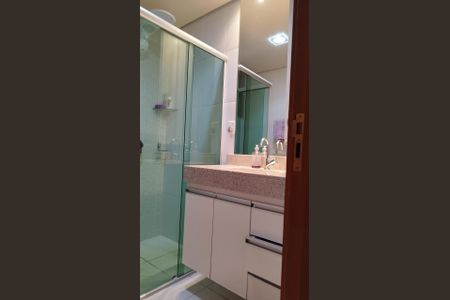 Banheiro de apartamento para alugar com 3 quartos, 95m² em Novo Eldorado, Contagem