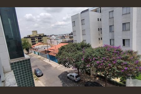 Apartamento para alugar com 95m², 3 quartos e 3 vagas Apartamento para alugar com 95m², 3 quartos e 3 vagasVista