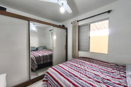 Apartamento à venda com 50m², 2 quartos e 2 vagas Apartamento à venda com 50m², 2 quartos e 2 vagasQuarto 2