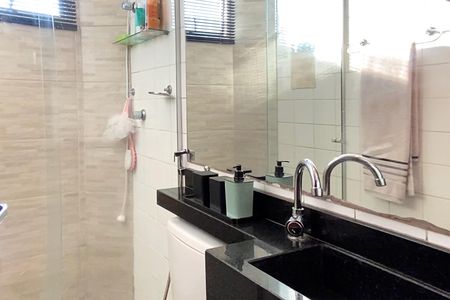 Banheiro de apartamento à venda com 2 quartos, 42m² em Horto, Belo Horizonte