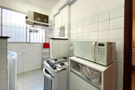 Cozinha de apartamento à venda com 2 quartos, 42m² em Horto, Belo Horizonte