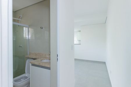 Corredor de casa de condomínio para alugar com 1 quarto, 65m² em Jardim Mangalot, São Paulo