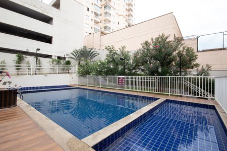 Apartamento à venda com 60m², 3 quartos e 1 vaga Apartamento à venda com 60m², 3 quartos e 1 vagaÁrea comum - Piscina