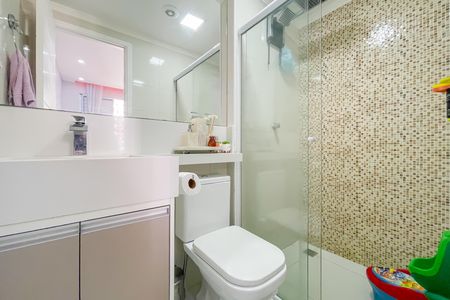 Apartamento à venda com 60m², 3 quartos e 1 vaga Apartamento à venda com 60m², 3 quartos e 1 vagaBanheiro da Suíte