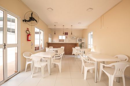 Apartamento à venda com 60m², 3 quartos e 1 vaga Apartamento à venda com 60m², 3 quartos e 1 vagaÁrea comum - Salão de festas