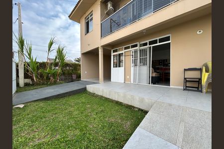 Área externa de apartamento para alugar com 2 quartos, 80m² em Barra da Lagoa, Florianópolis