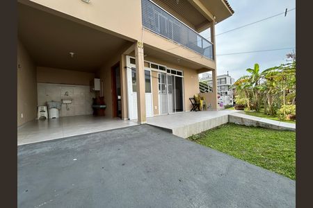 Garagem de apartamento para alugar com 2 quartos, 80m² em Barra da Lagoa, Florianópolis