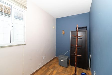 Escritório de casa para alugar com 3 quartos, 240m² em Bangu, Rio de Janeiro