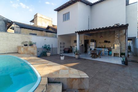 Área Externa de casa para alugar com 3 quartos, 240m² em Bangu, Rio de Janeiro