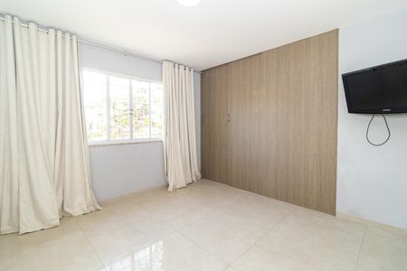 Suíte 2 de casa para alugar com 3 quartos, 240m² em Bangu, Rio de Janeiro