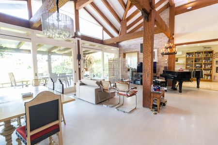Casa de condomínio para alugar com 386m², 2 quartos e 4 vagas Casa de condomínio para alugar com 386m², 2 quartos e 4 vagasSala