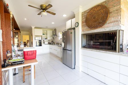 Casa de condomínio para alugar com 386m², 2 quartos e 4 vagas Casa de condomínio para alugar com 386m², 2 quartos e 4 vagasChurrasqueira
