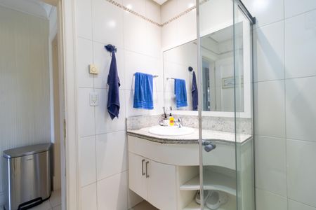 Casa de condomínio para alugar com 386m², 2 quartos e 4 vagas Casa de condomínio para alugar com 386m², 2 quartos e 4 vagasBanheiro