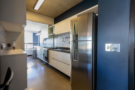 Cozinha de kitnet/studio para alugar com 1 quarto, 70m² em Cambuí, Campinas