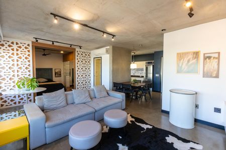 Sala de kitnet/studio para alugar com 1 quarto, 70m² em Cambuí, Campinas