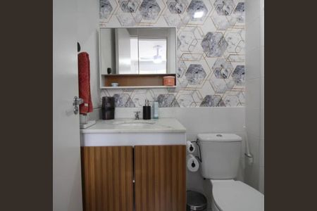 Banheiro de apartamento à venda com 3 quartos, 67m² em Jacarepaguá, Rio de Janeiro