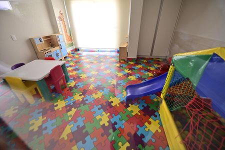 Apartamento para alugar com 80m², 2 quartos e 2 vagas