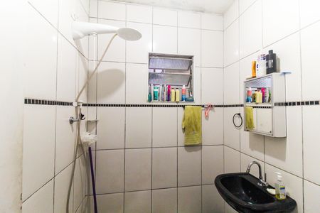 Banheiro de casa à venda com 2 quartos, 40m² em Parque Savoi City, São Paulo