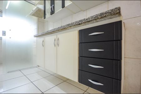 Apartamento para alugar com 52m², 2 quartos e 2 vagas Apartamento para alugar com 52m², 2 quartos e 2 vagasCozinha