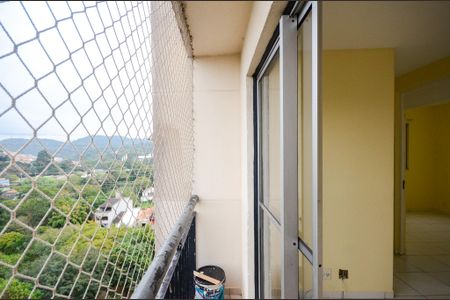 Sala - Sacada de apartamento para alugar com 2 quartos, 52m² em Conjunto Residencial Vista Verde, São Paulo