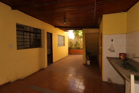 Área de Serviço de casa à venda com 2 quartos, 160m² em Jardim Santo Alberto, Santo André