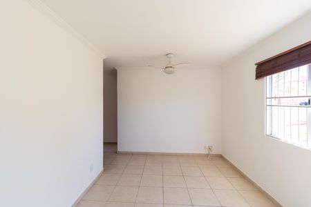 Apartamento para alugar com 47m², 2 quartos e 1 vaga Apartamento para alugar com 47m², 2 quartos e 1 vagaSalas