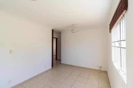 Apartamento para alugar com 47m², 2 quartos e 1 vaga Apartamento para alugar com 47m², 2 quartos e 1 vagaSalas