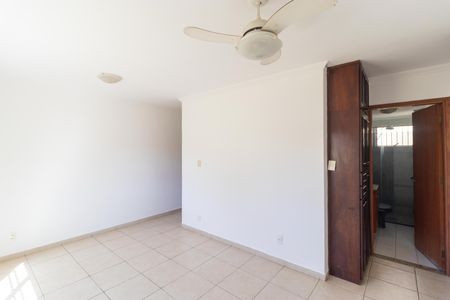 Apartamento para alugar com 47m², 2 quartos e 1 vaga Apartamento para alugar com 47m², 2 quartos e 1 vagaSalas