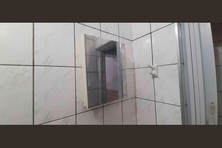 Casa para alugar com 60m², 2 quartos e sem vaga Casa para alugar com 60m², 2 quartos e sem vagaBanheiro
