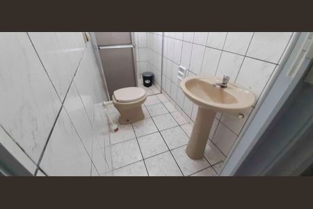 Casa para alugar com 60m², 2 quartos e sem vaga Casa para alugar com 60m², 2 quartos e sem vagaBanheiro