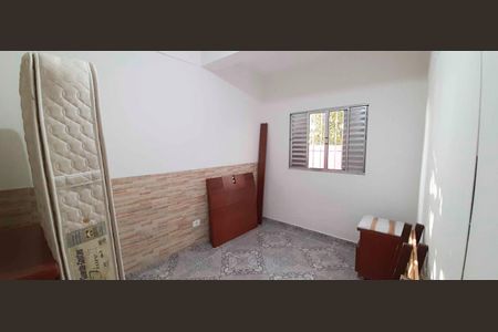 Quarto 1 de casa para alugar com 2 quartos, 60m² em Quitaúna, Osasco
