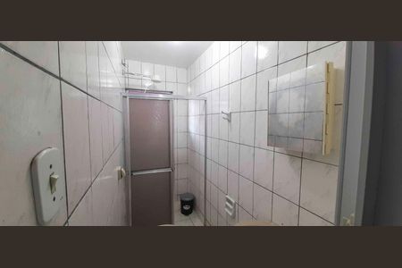 Banheiro de casa para alugar com 2 quartos, 60m² em Quitaúna, Osasco
