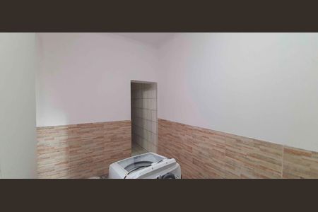 Casa para alugar com 60m², 2 quartos e sem vaga Casa para alugar com 60m², 2 quartos e sem vagaSala
