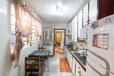 Cozinha de casa à venda com 4 quartos, 242m² em Santo Antônio, Porto Alegre