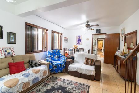 Casa à venda com 4 quartos, 242m² em Santo Antônio, Porto Alegre