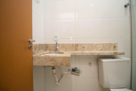 Banheiro Social de kitnet/studio para alugar com 1 quarto, 35m² em Riacho Fundo, Brasília