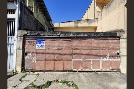 Fachada de casa para alugar com 1 quarto, 39m² em Vila Isis Cristina, Embu das Artes