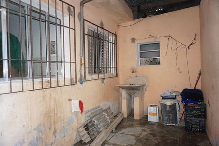 Lavanderia de casa para alugar com 1 quarto, 39m² em Vila Isis Cristina, Embu das Artes