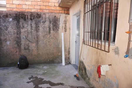 Lavanderia de casa para alugar com 1 quarto, 39m² em Vila Isis Cristina, Embu das Artes