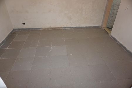 Sala/Quarto de casa para alugar com 1 quarto, 39m² em Vila Isis Cristina, Embu das Artes