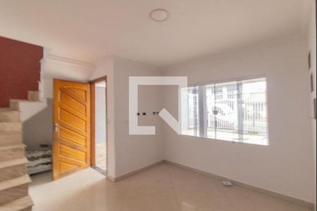 Casa para alugar com 161m², 4 quartos e 3 vagas Casa para alugar com 161m², 4 quartos e 3 vagasSala