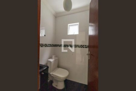 Casa para alugar com 161m², 4 quartos e 3 vagas Casa para alugar com 161m², 4 quartos e 3 vagasBanheiro