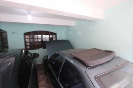 Garagem de casa à venda com 3 quartos, 240m² em Parque Sao Rafael, São Paulo