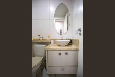 Banheiro de apartamento para alugar com 2 quartos, 43m² em Centro, Diadema