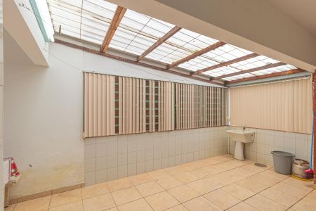 Área externa de casa para alugar com 3 quartos, 126m² em Niterói, Canoas