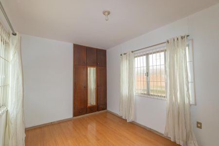 Casa para alugar com 126m², 3 quartos e 1 vaga Casa para alugar com 126m², 3 quartos e 1 vagaQuarto 2