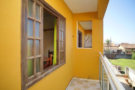 Varanda de kitnet/studio para alugar com 1 quarto, 50m² em Cordeirinho, Maricá