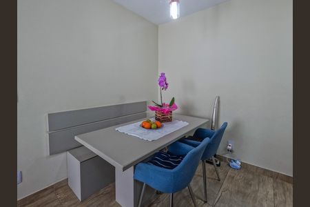 Apartamento à venda com 2 quartos, 71m² em Vila Ipojuca, São Paulo